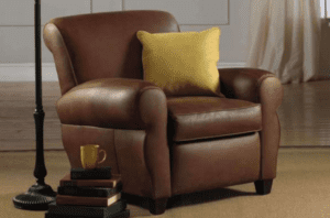 Por que uma poltrona de couro é o complemento perfeito para sua sala de estar