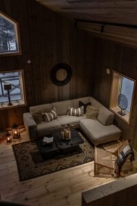 aconchegante-casa-em-log-sala-de-estar-à-noite-estilo escandinavo-nordroom